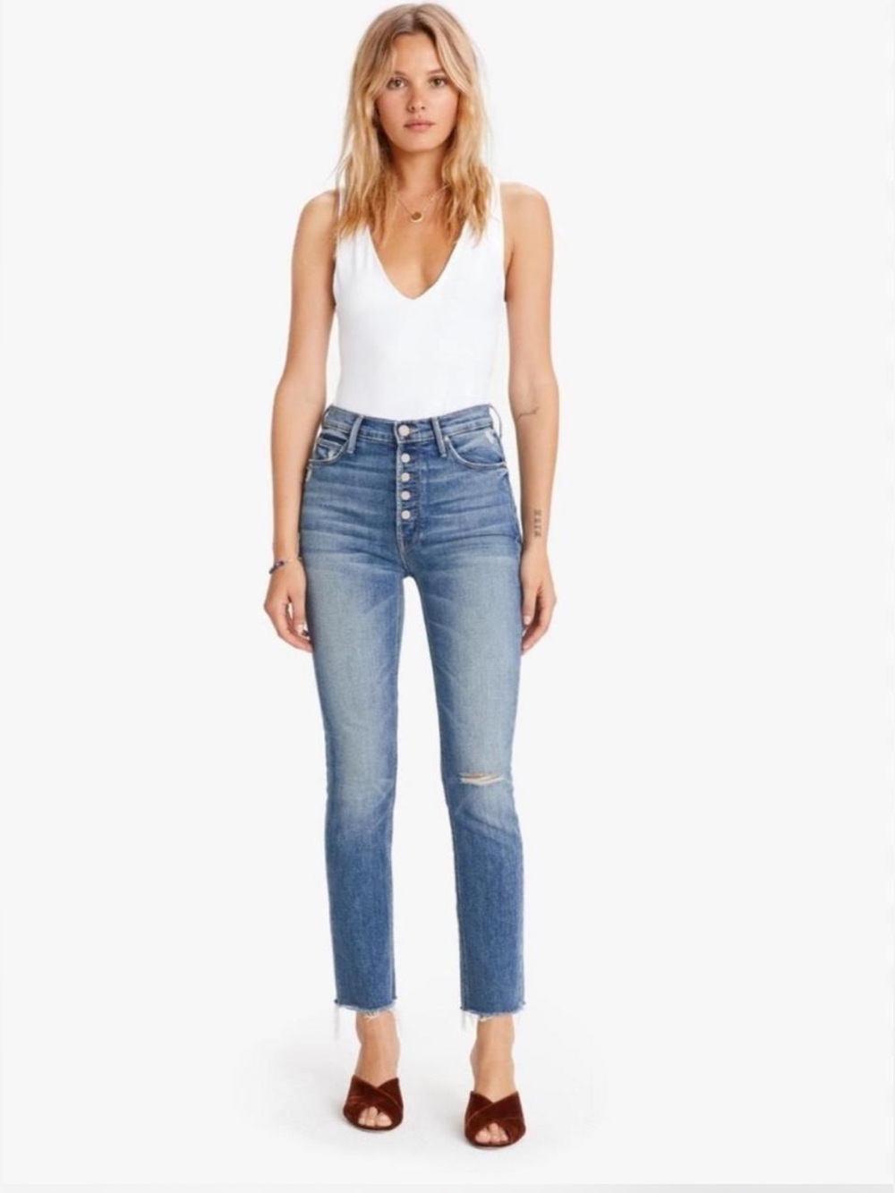 Mother Denim | The Pixie Dazzler Ankle Fray in color Popism